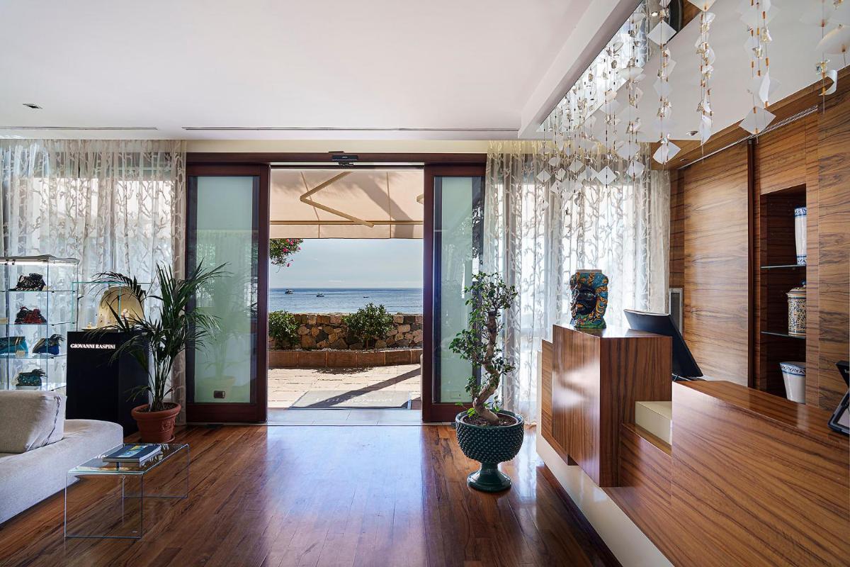 La Plage Resort
