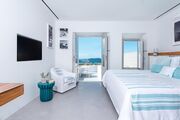 Grace Hotel Santorini, Auberge Resorts Collection