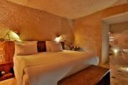 Millstone Cave Suites Hotel